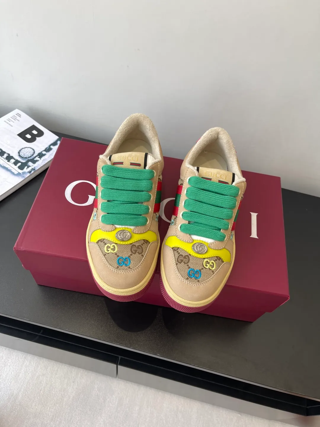 👟👟Ex-factory price 600👟👟 Gucci newly upgraded small dirty shoes for couples GG series old casual small dirty shoes catwalk style original development and purchase level version Metal double G crystal cylindrical logo Gucci original pattern ribbon Exclusive color rubbed cowhide fabric original terry cloth is delicate, soft and more comfortable and breathable Private molded two-color original TPU outsole (lower layer is wider, upper layer is narrower) Code number: 35-44